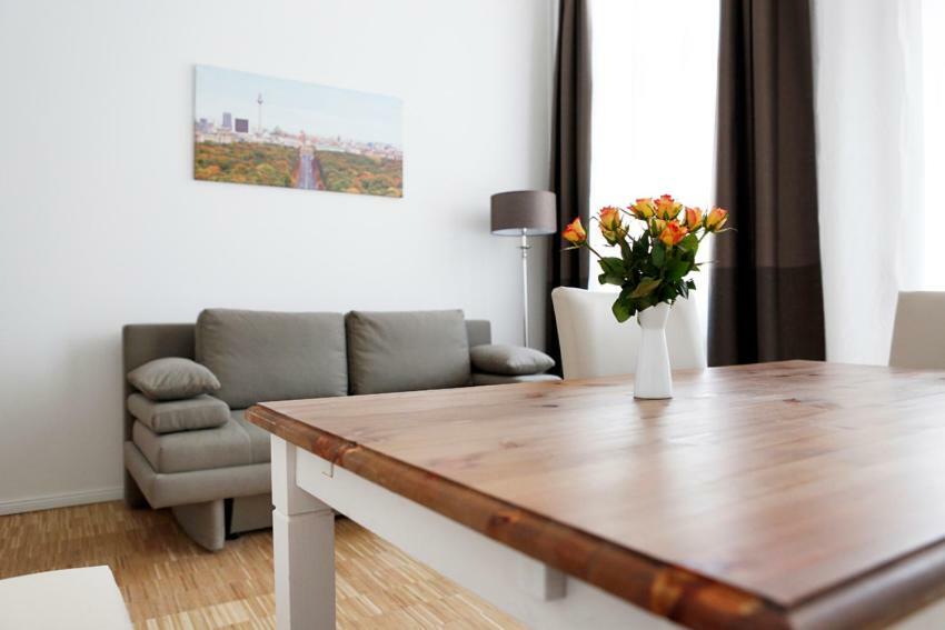 Sc 01 By Rockchair L Superhost Status L 2 Bedrooms Boxspringbeds Balcony Elevator - Cozy Family & Business Flair Welcomes You! Appartamento *